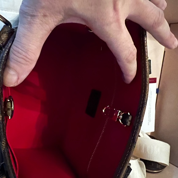 LOUIS VUITTON ON THD GO.  PM SIZE - Picture 3 of 7